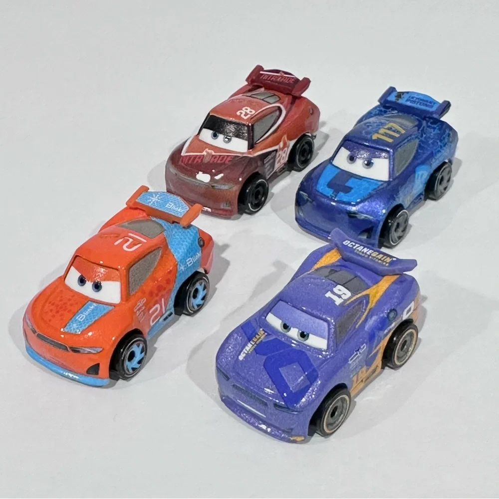 Disney Cars 3 Die-cast Mini Racers Next Gen Racers Set Carlow,Swervez,Laney